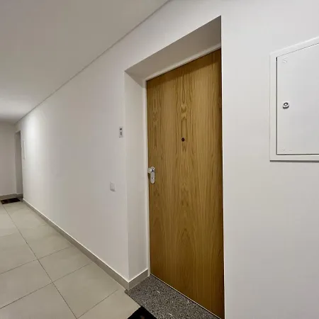Praia Da Rocha Twins 1 With Pool By Homing Apartment *