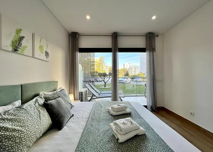 Da Rocha Twins 1 With Pool By Homing * Portimão